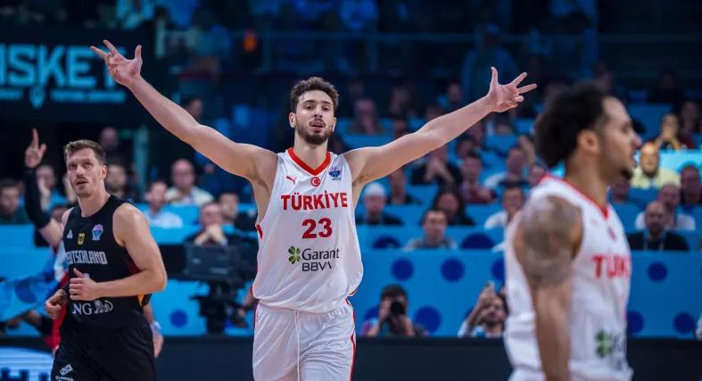 src, img, 夺得银牌仍 src, img, 夺得银牌仍