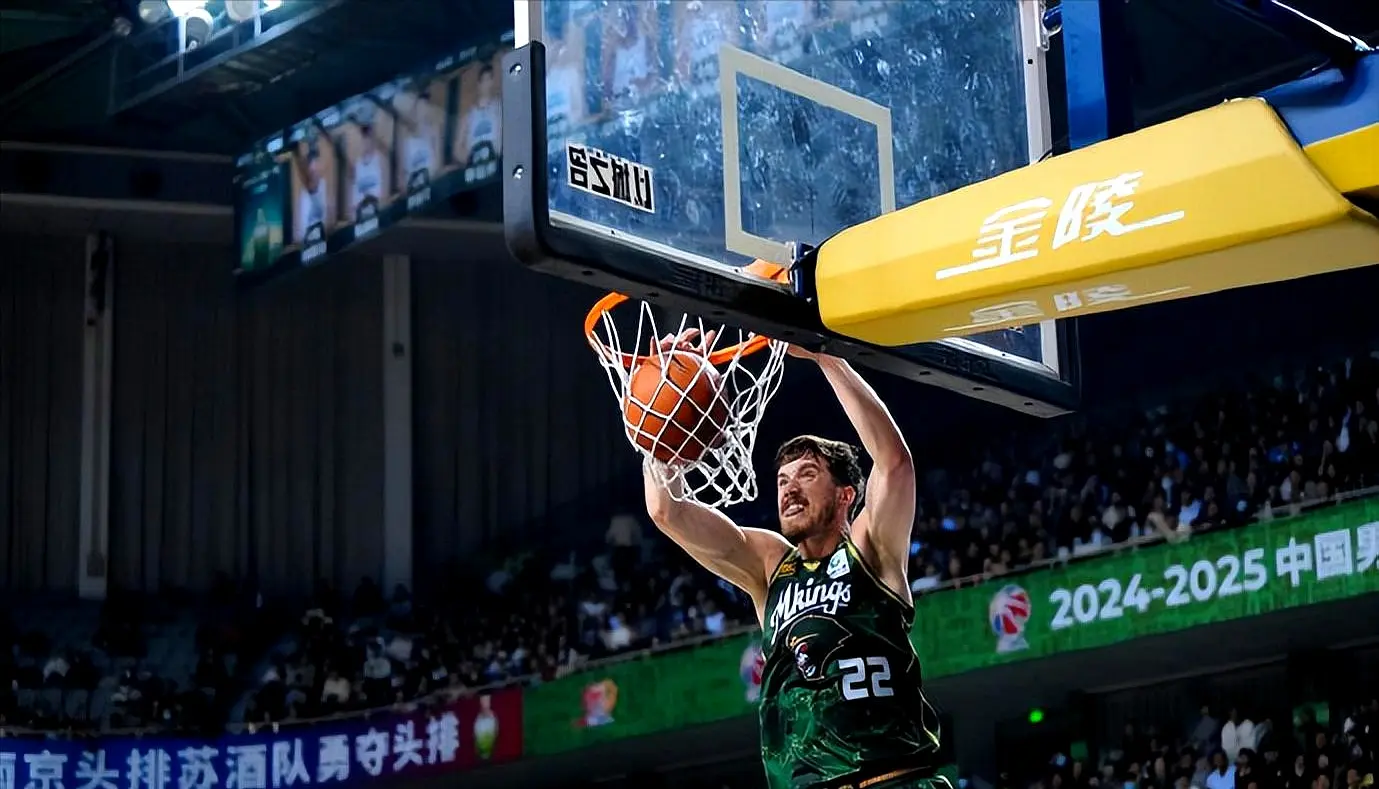 出超凡的竞, 提升外援对, 提升联赛的