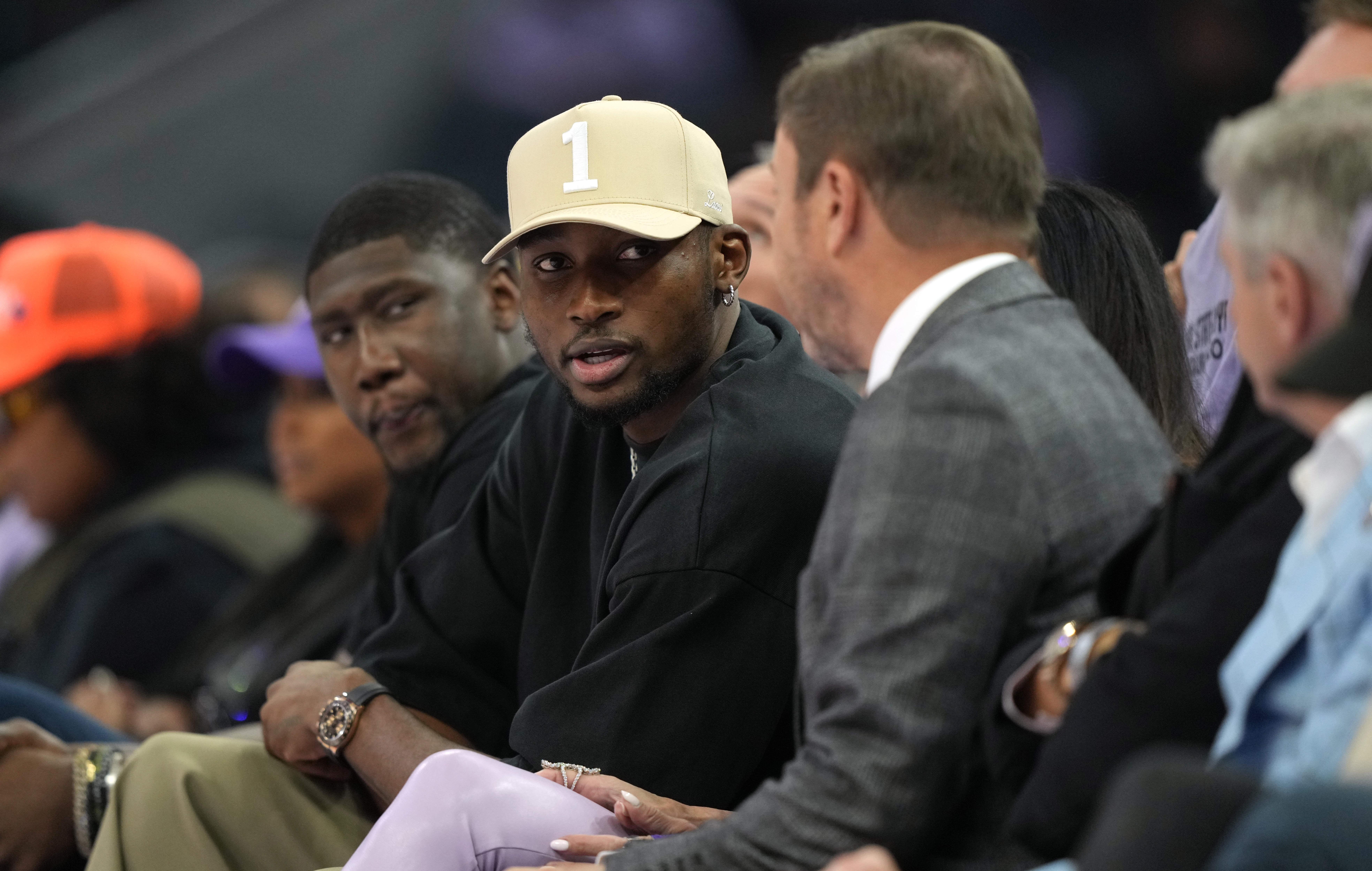 明他想要离 明他想要离