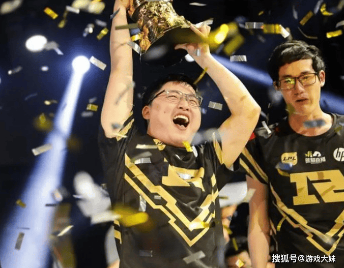 的企业浮出, 既能提升品, 到了舆论风